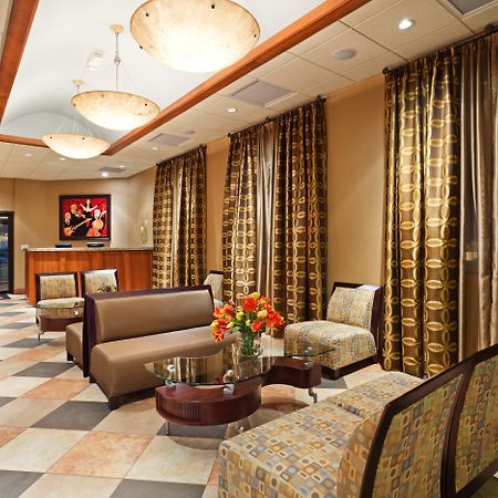 Crowne Plaza Greenville By Ihg Exterior foto